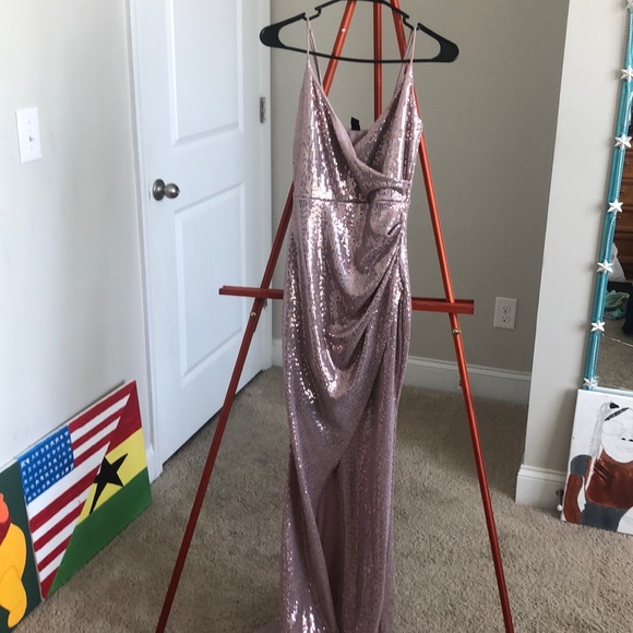 Dress - Picture 2 of 3